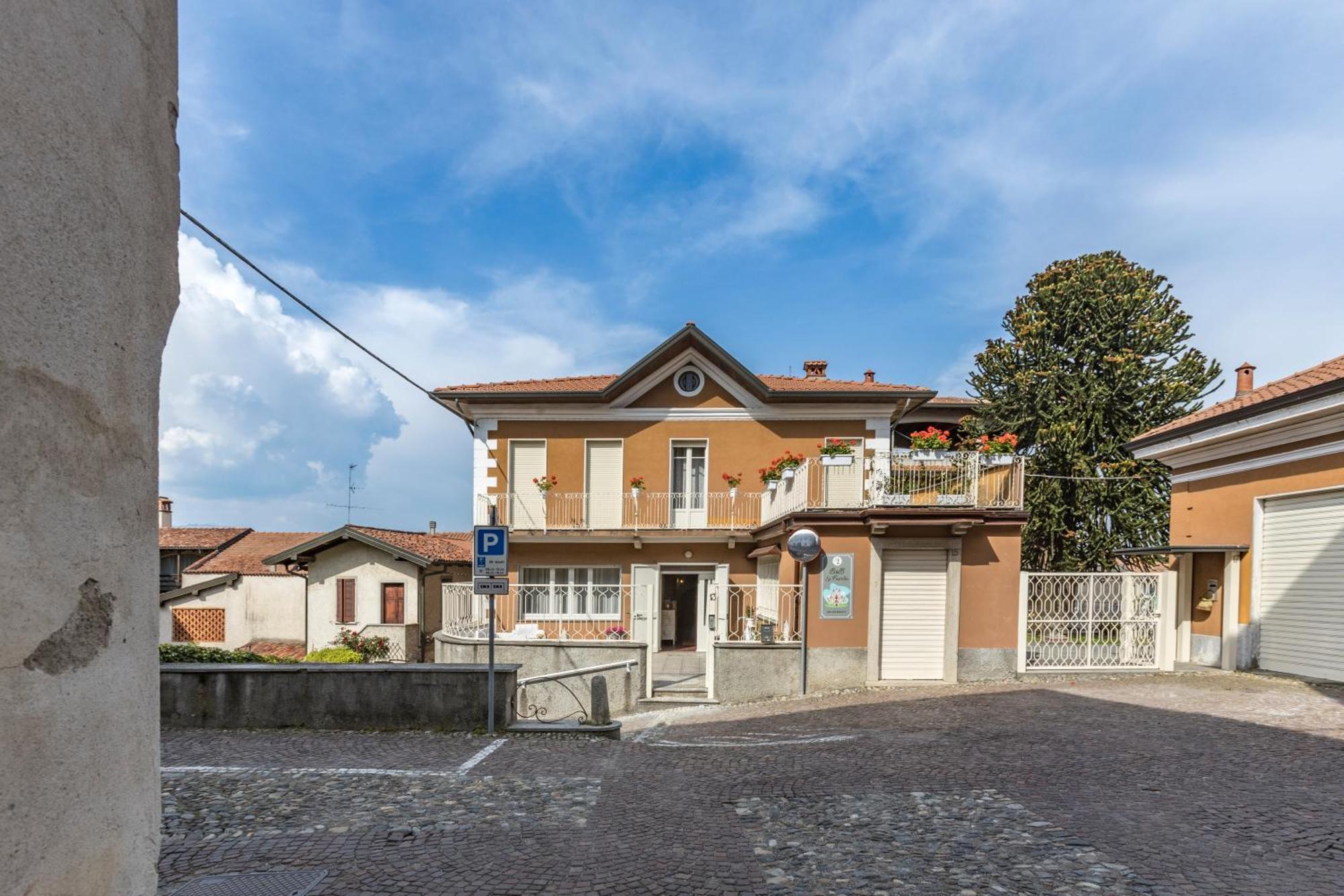 La Favola Hotel Soriso Exterior photo